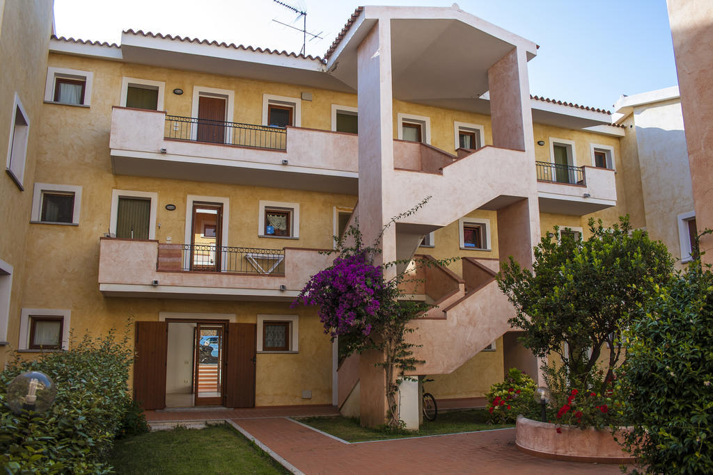 Residence Olimpo Santa Teresa Gallura Exterior photo